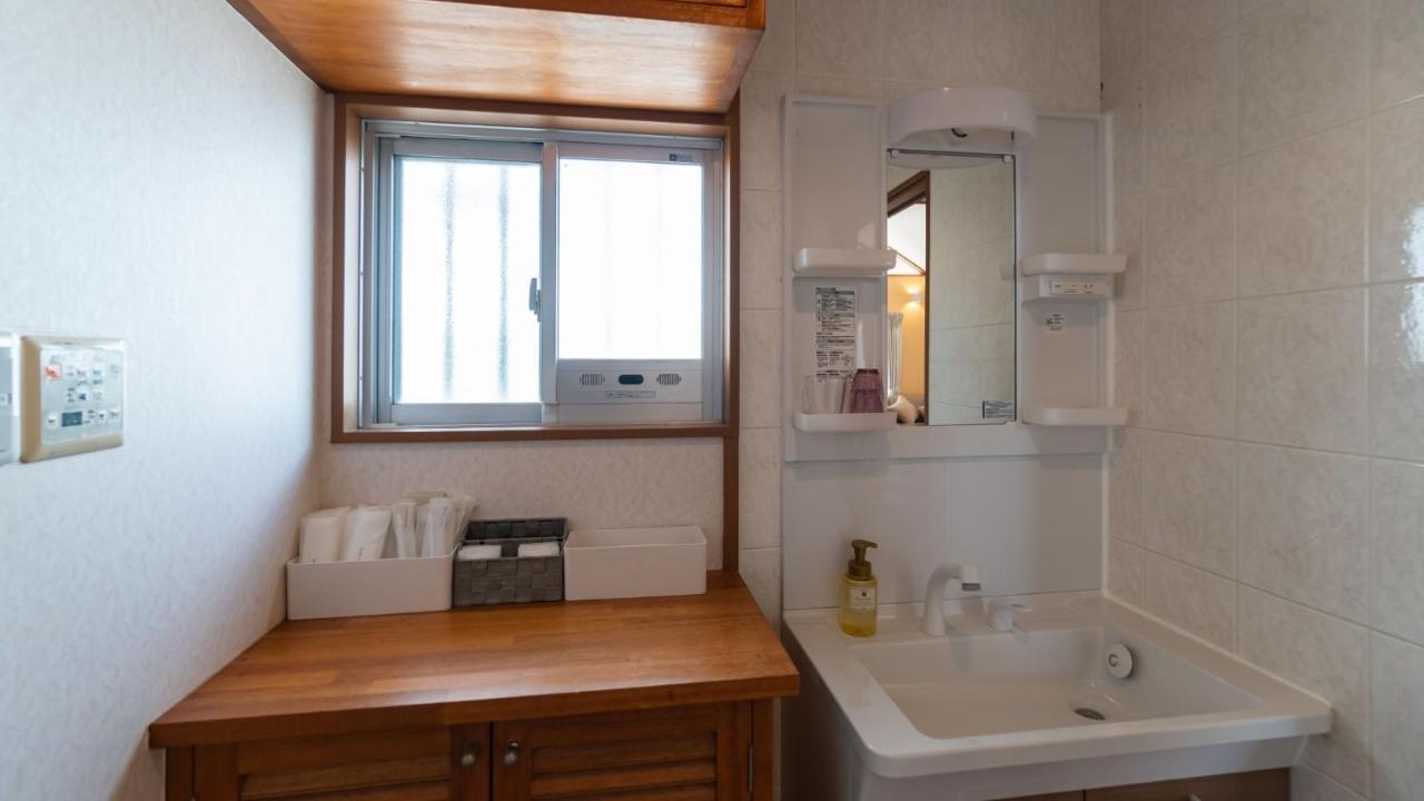 Guesthouse Akabana Miyakojima  Buitenkant foto